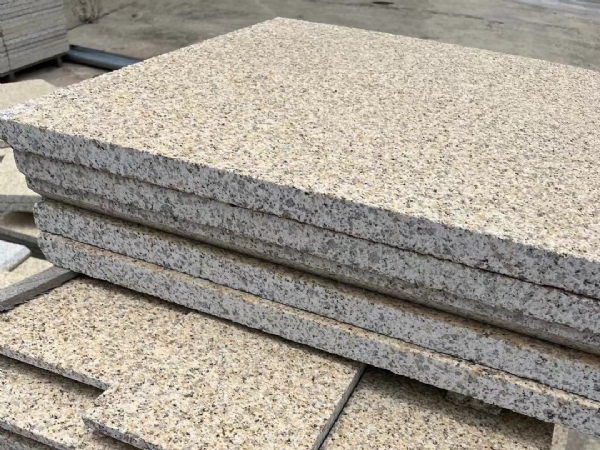 黄锈石是什么石材